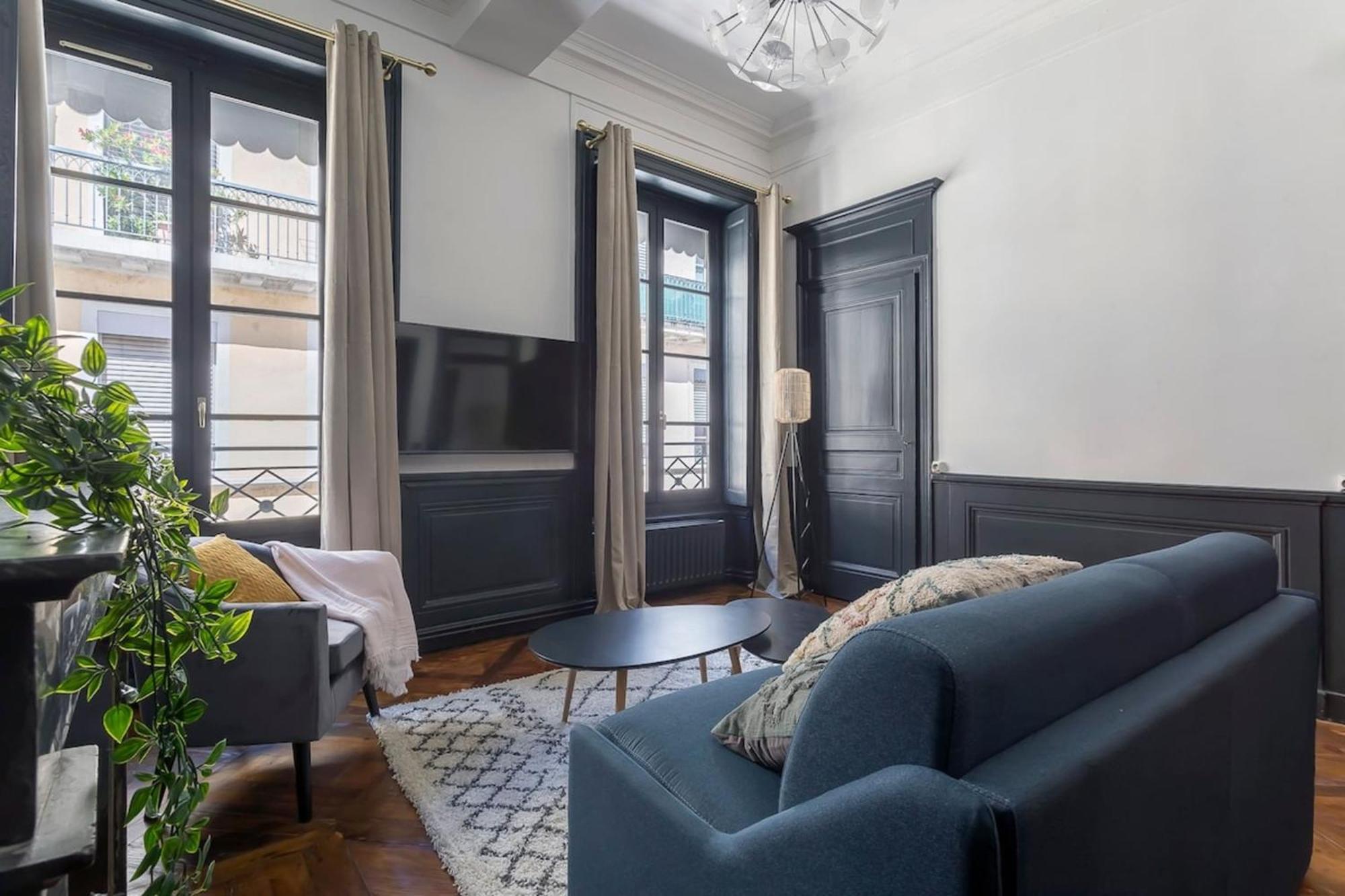 Hamac Suites Jacobins Le méritant 4 personnes Lyon Exterior foto