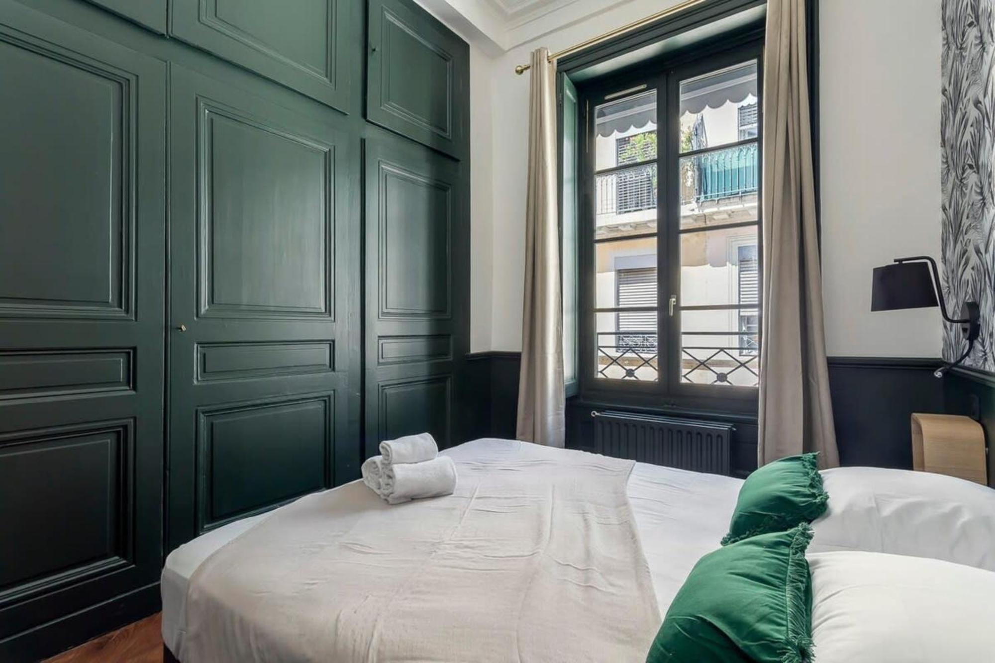 Hamac Suites Jacobins Le méritant 4 personnes Lyon Exterior foto